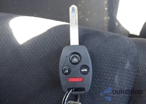 2013 Honda Civic Lx z USA, uszkodzony, nr VIN 2HGFG3B52DH520770